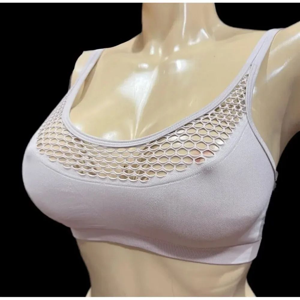 Victoria’s Secret Seamless Comfort Sexy fishnet Front Unlined sport bra gray
